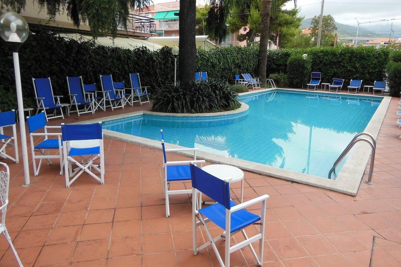 Hotel Bergamo Mare Mhotelsgroup سان بارتولومِيو آل ما المظهر الخارجي الصورة